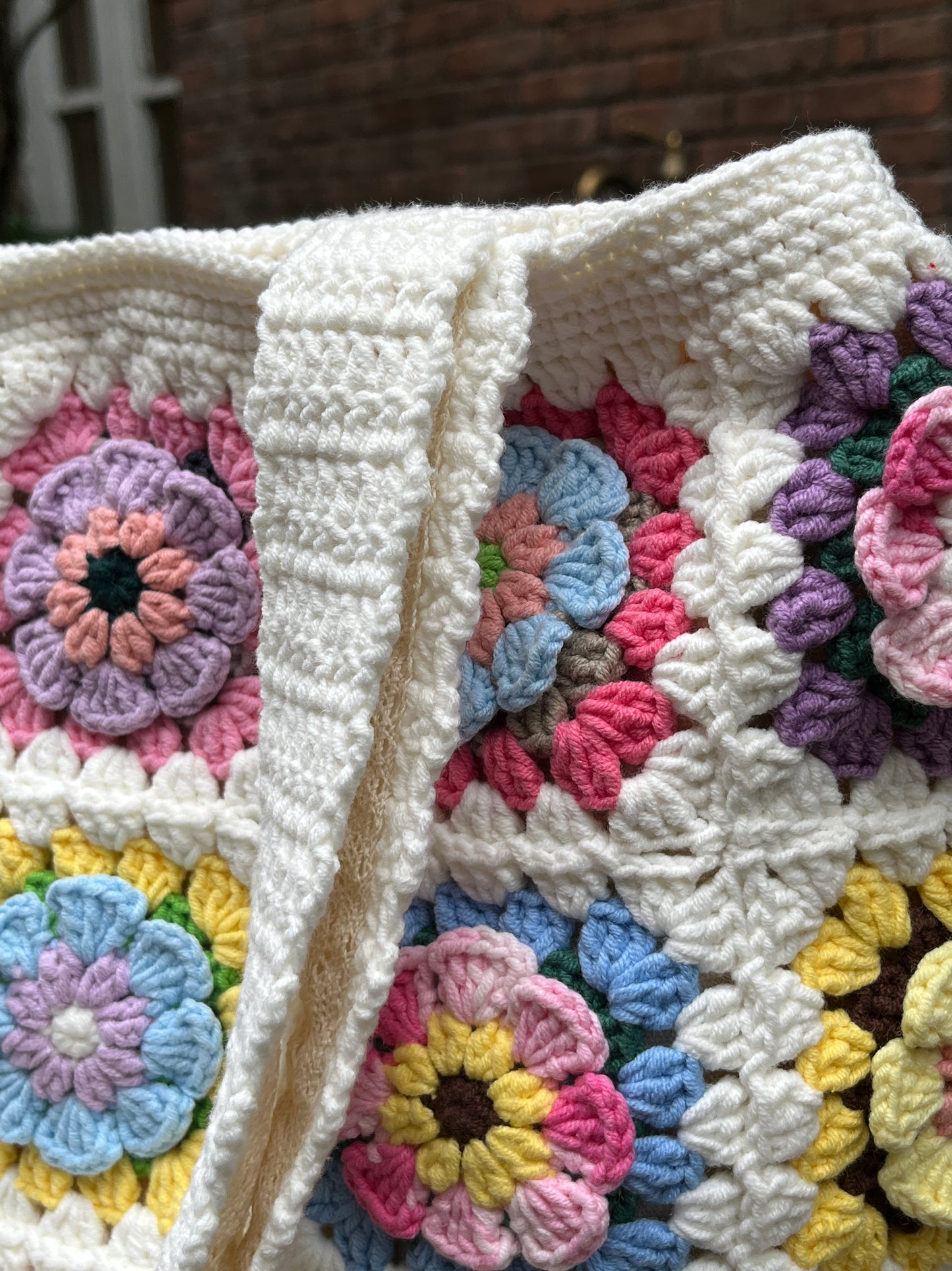 Crochet Granny Sqaure Bag, Amigurumi Flower Tote Purse for Girls, Handmade Shoulder Bag, handmade gift