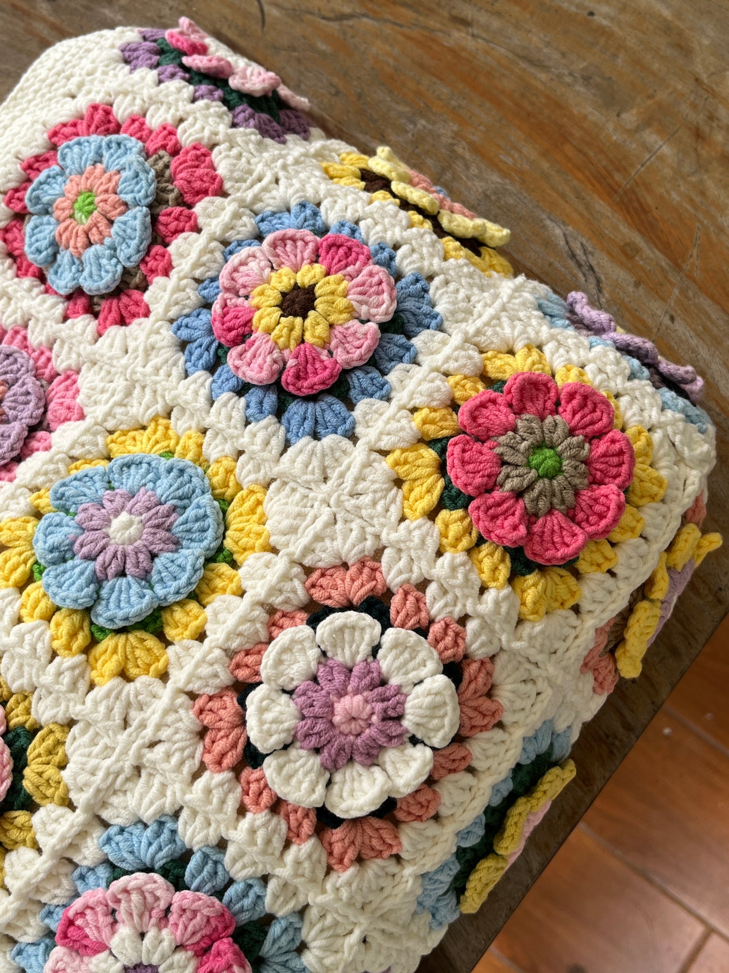 Crochet Granny Sqaure Bag, Amigurumi Flower Tote Purse for Girls, Handmade Shoulder Bag, handmade gift
