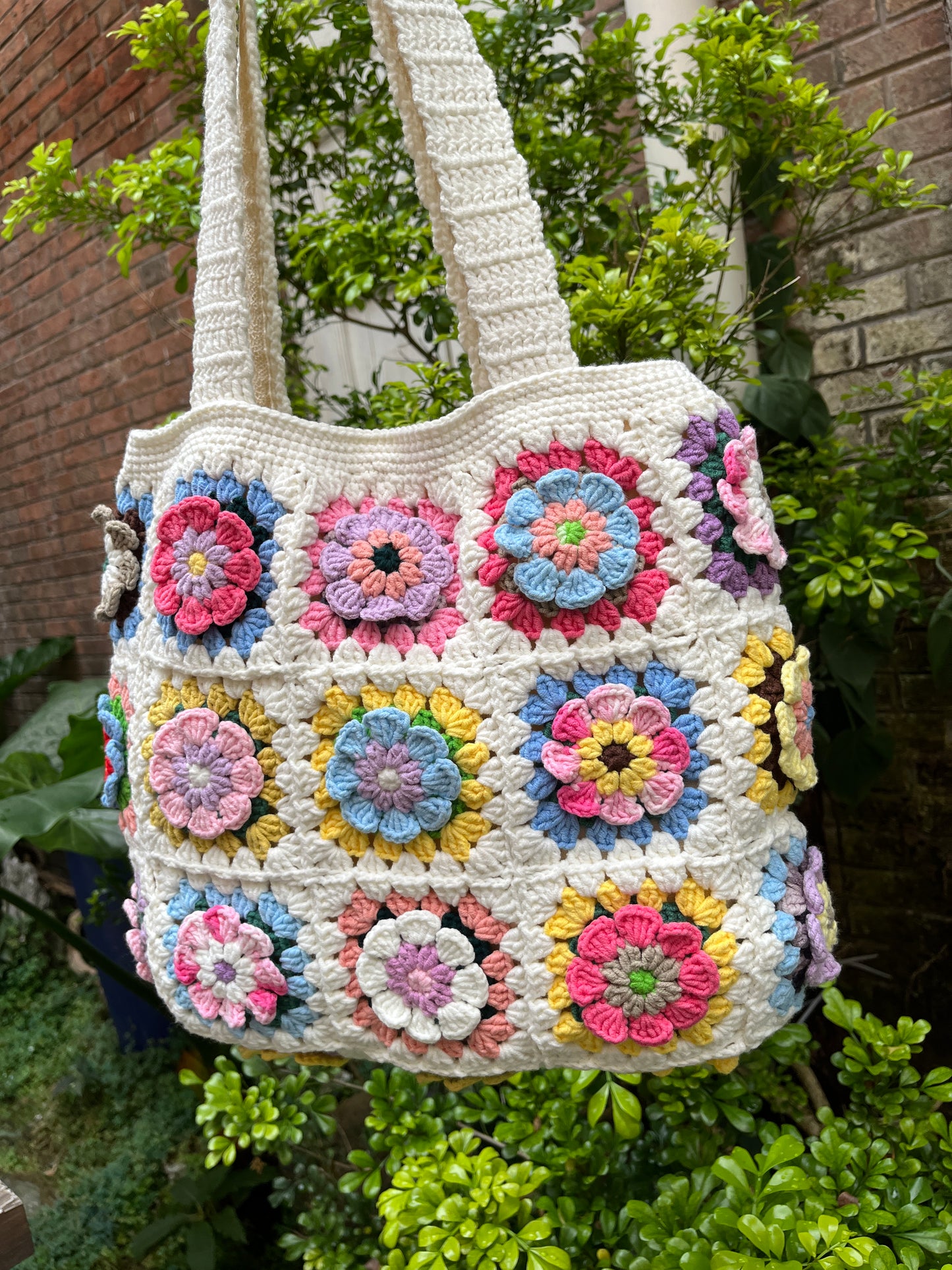 Crochet Granny Sqaure Bag, Amigurumi Flower Tote Purse for Girls, Handmade Shoulder Bag, handmade gift