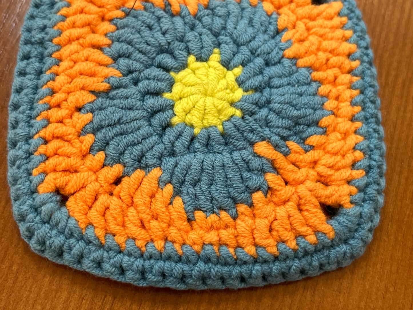 Cute Crochet Flower Headphone Bag, Crochet Phone Bag, Accessory Small Purse, change pouch, handmade gift