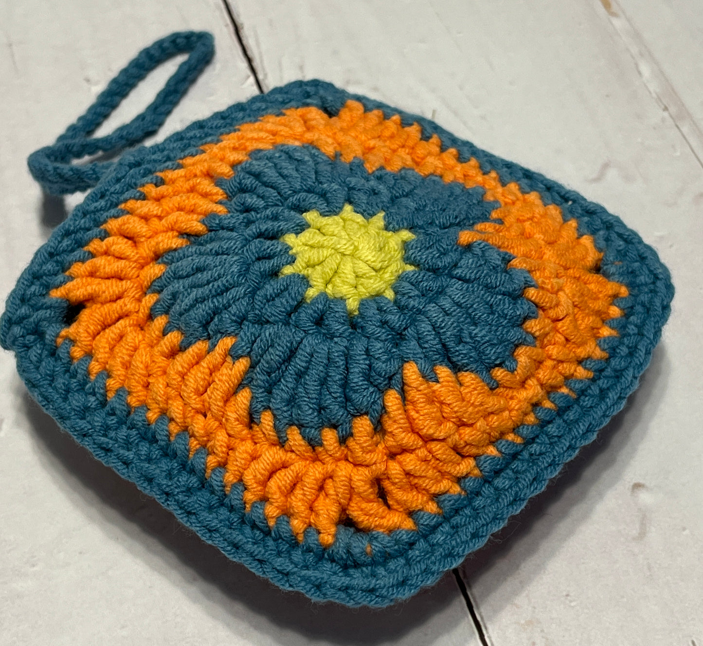 Cute Crochet Flower Headphone Bag, Crochet Phone Bag, Accessory Small Purse, change pouch, handmade gift