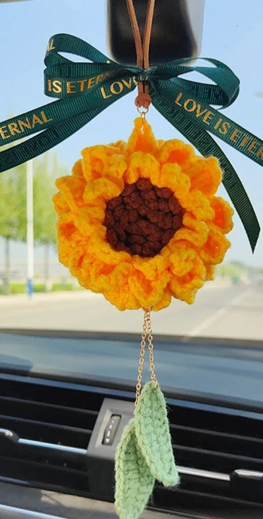 Sunflower Crochet Pattern--Amigurumi flower crochet pattern--flower crochet pattern--home decor--bag decor--car decor