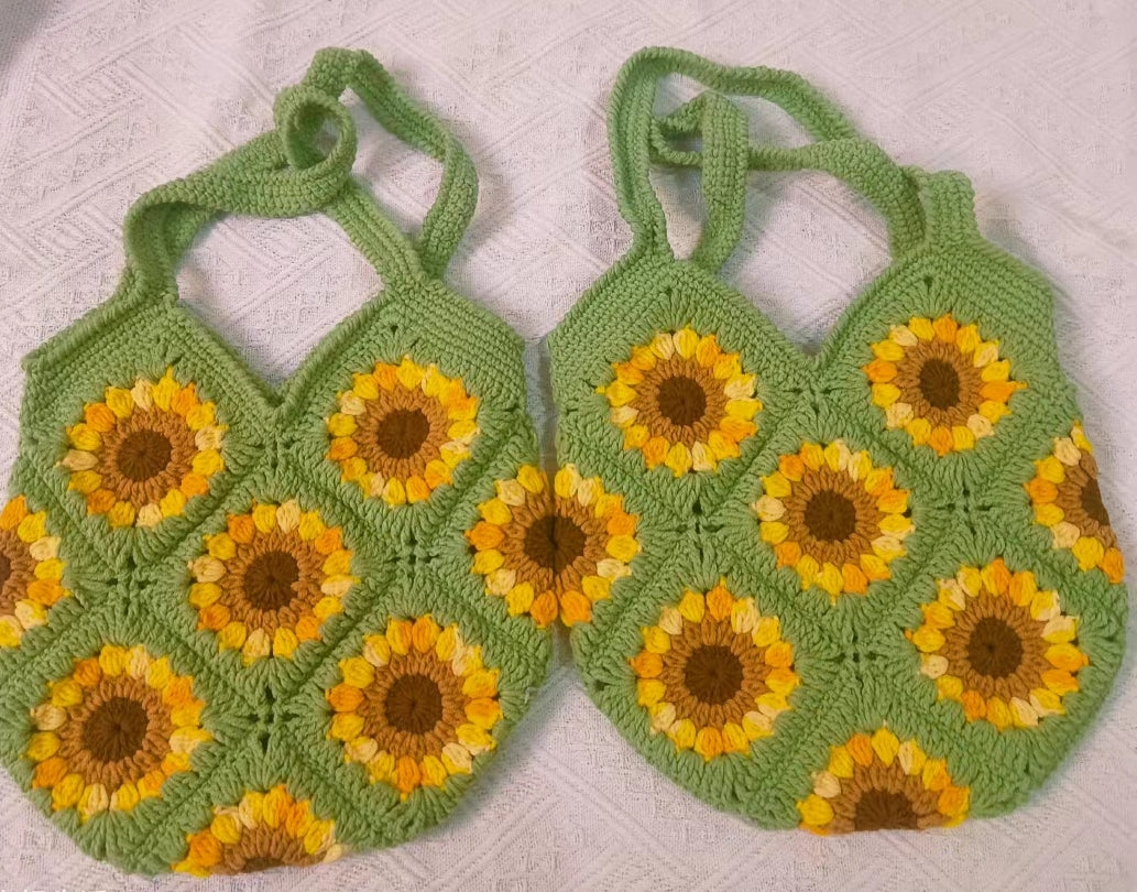 Sunflower crochet bag, Sunflower granny square tote bag, Sunflower Tote, Handmade Tote, Sunflower Purse