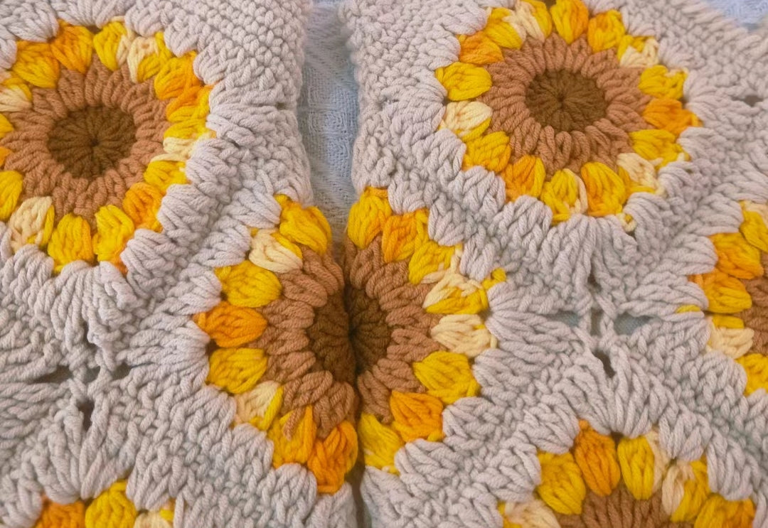 Sunflower crochet bag, Sunflower granny square tote bag, Sunflower Tote, Handmade Tote, Sunflower Purse