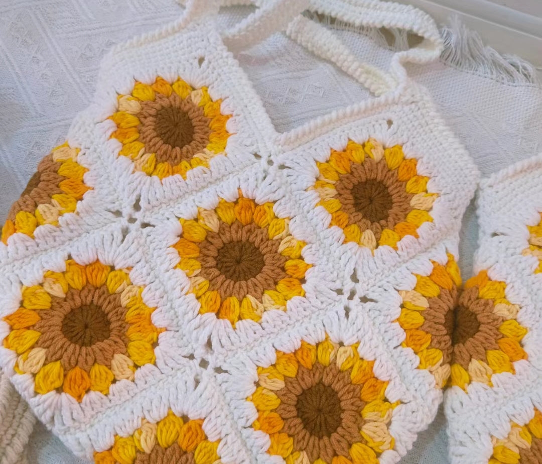Sunflower crochet bag, Sunflower granny square tote bag, Sunflower Tote, Handmade Tote, Sunflower Purse