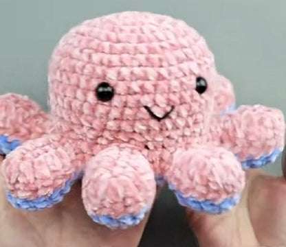 Reversible Octopus crochet pattern--amigurumi crochet pattern