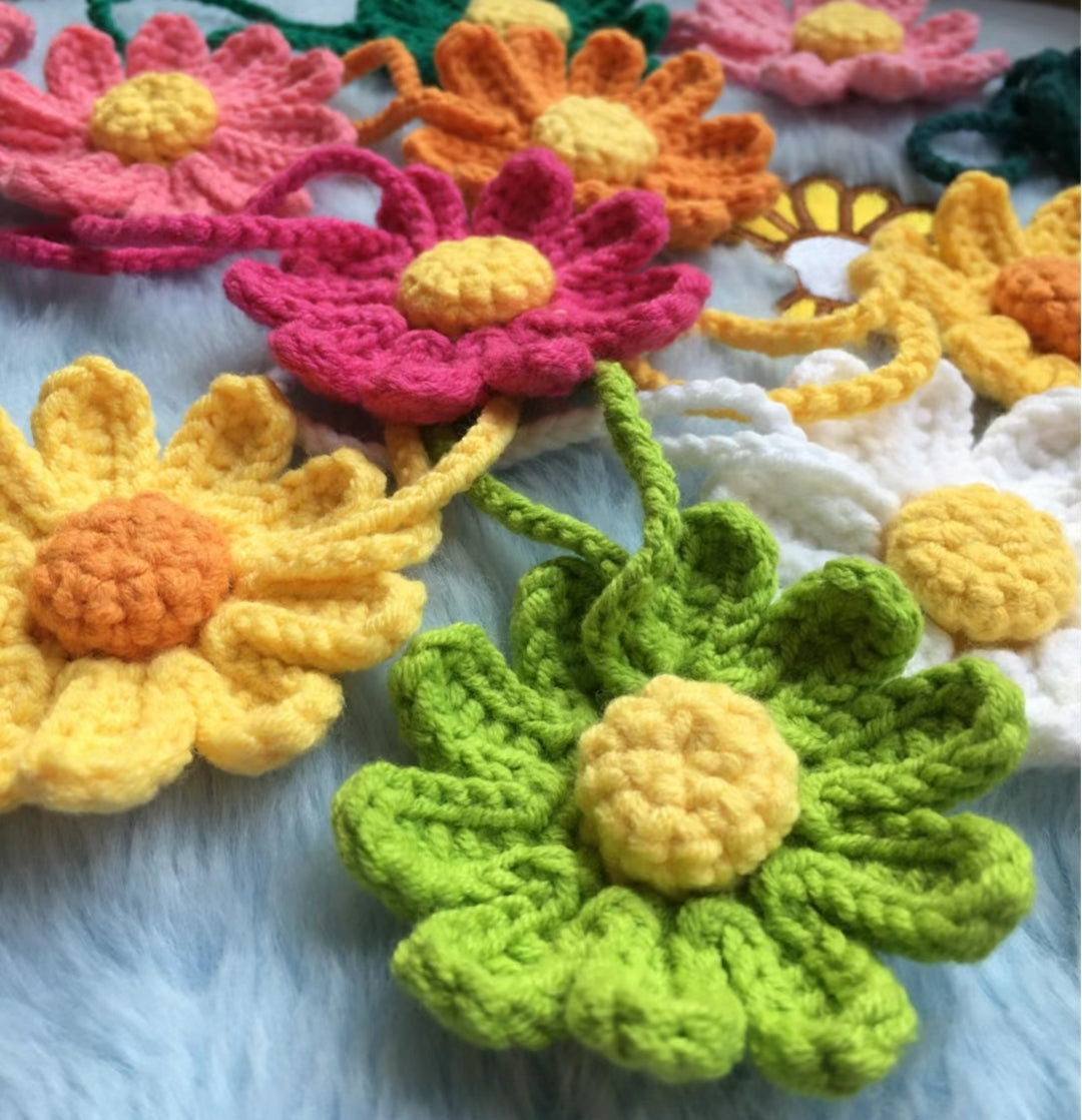 Daisy Decor Crochet pattern--bag decor--car decor--home decor
