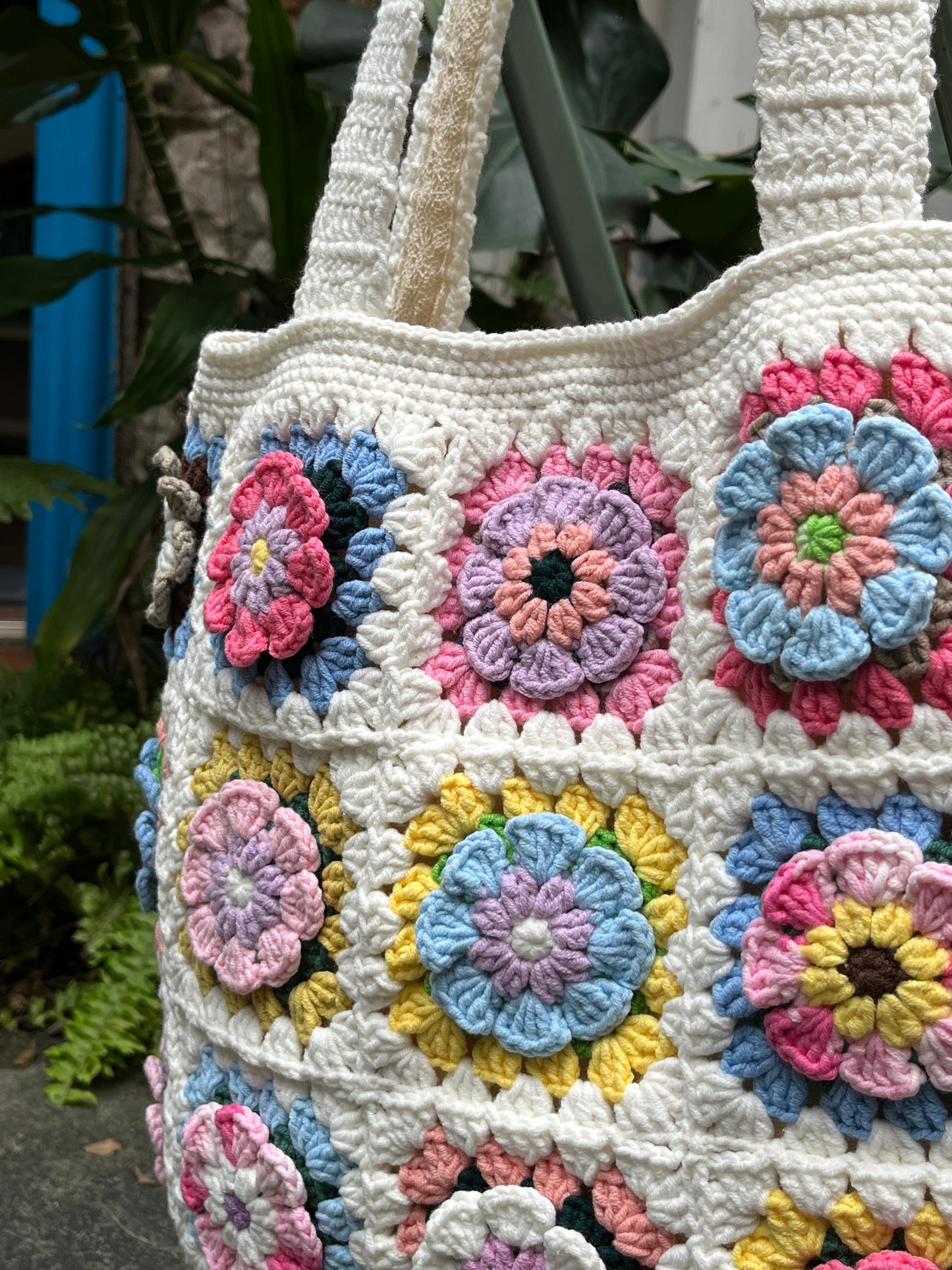 Crochet Granny Sqaure Bag, Amigurumi Flower Tote Purse for Girls, Handmade Shoulder Bag, handmade gift