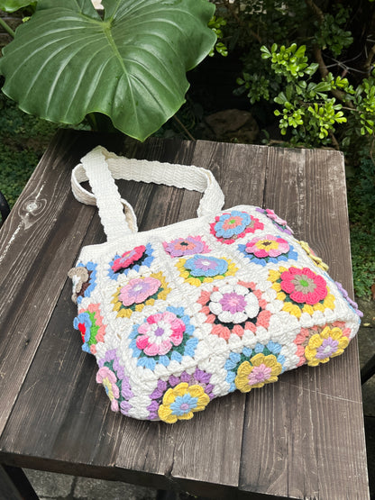 Crochet Granny Sqaure Bag, Amigurumi Flower Tote Purse for Girls, Handmade Shoulder Bag, handmade gift