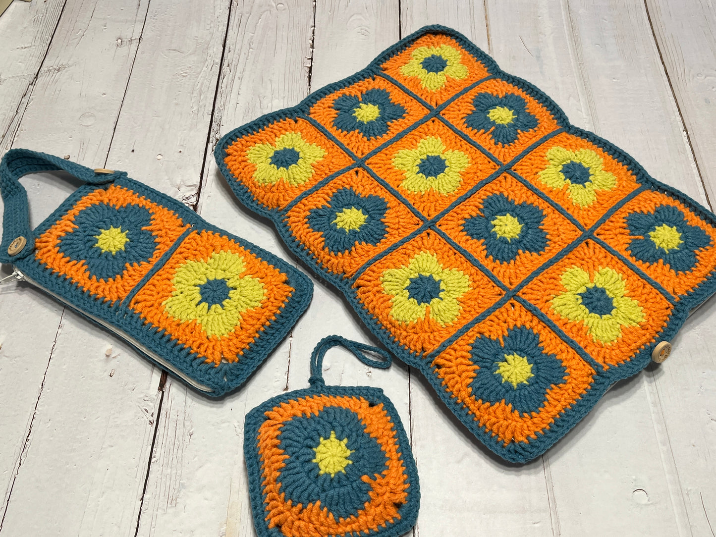 Handmade Flower Crochet Phone Bag, Handmade Flower Purse, Handmade Cosmetic Bag, handmade gift