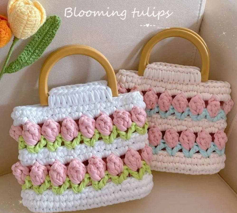 Tulip Bag Crochet pattern---Digital Crochet pattern---Digital PDF file---Instant download pattern---Crochet Pattern Amigurumi