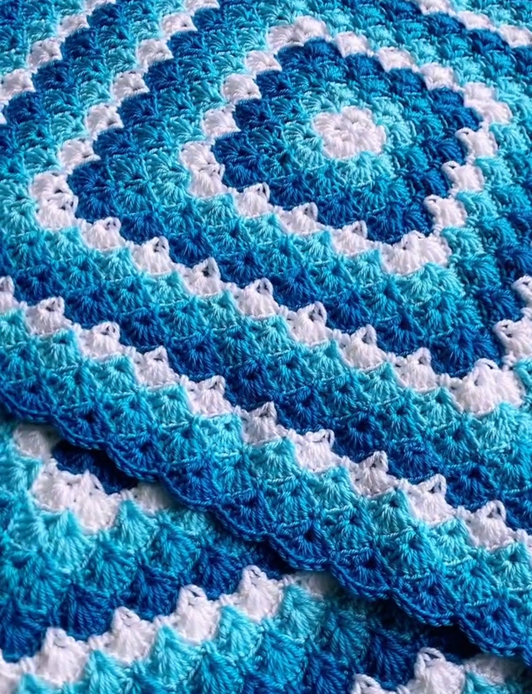 Crochet Granny Square Blanket Pattern--Crochet Flower Granny Square Blanket--Crochet Couch Blanket