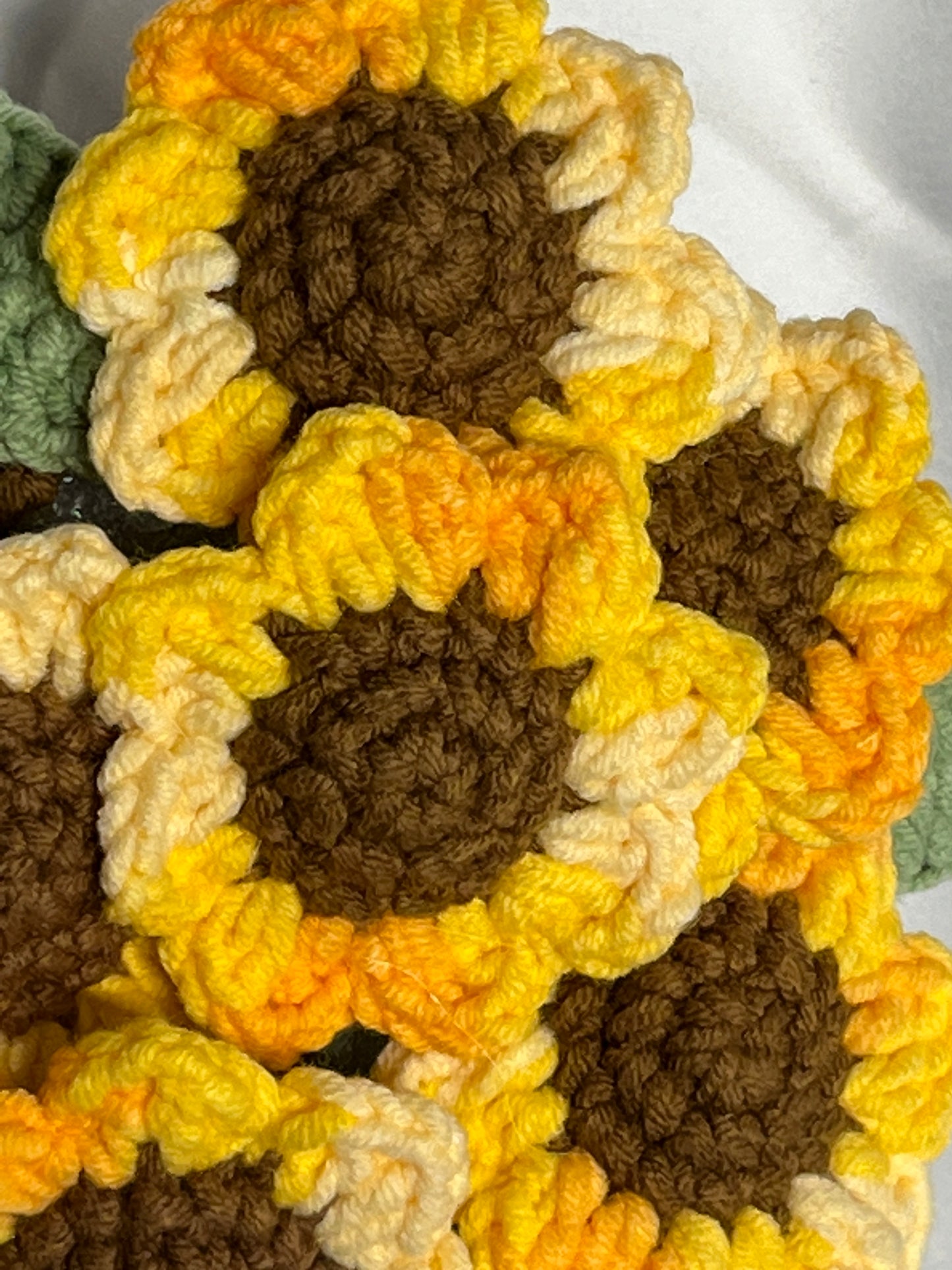 Crochet Sunflower Pot, Handmade Sunflower Pot, Gift for girl, Anniversary Gift, Mother's Day Gift, Home Decor, Car Decor, Flower Potted