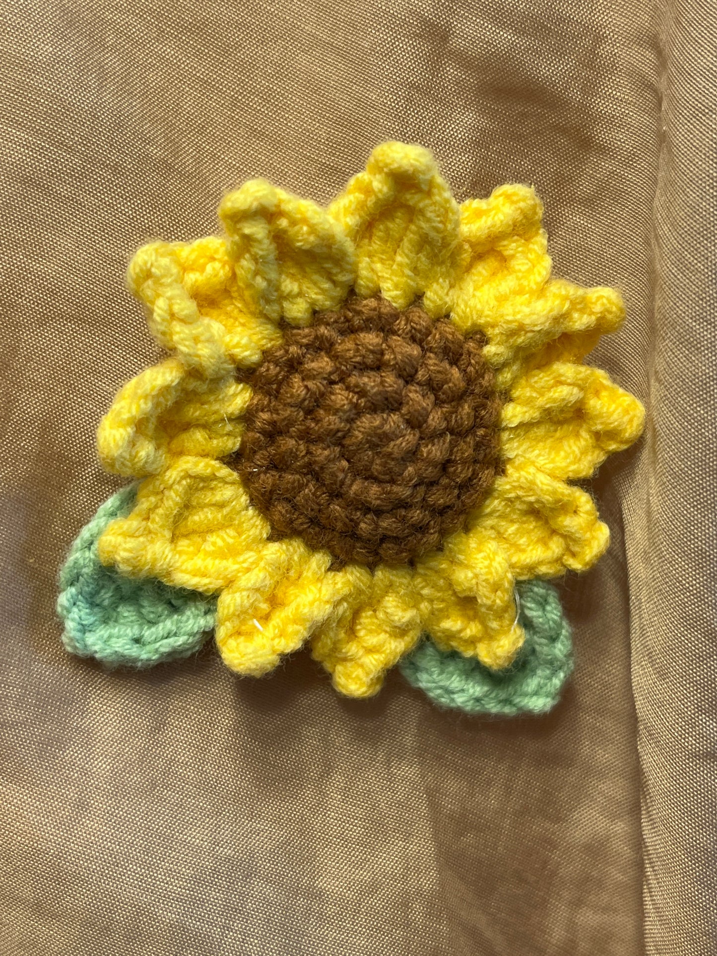 Handmade Crocheted Sunflower Brooch, Handmade Crocheted Flower Pin, Handmade Floral Brooch, Crochet Sunflower, Summer Accessory, Nature Inspired flower pins, Birthday Gift for her