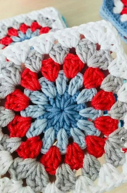 Classic Granny Square Crochet pattern--Granny square bag--Granny square blanket