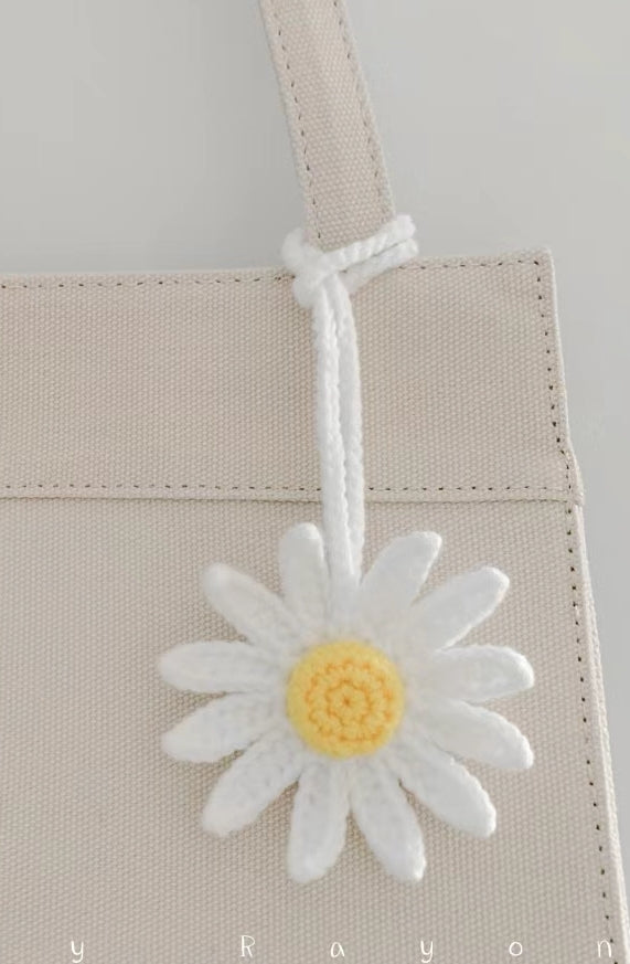 Daisy Decor Crochet pattern--bag decor--car decor--home decor