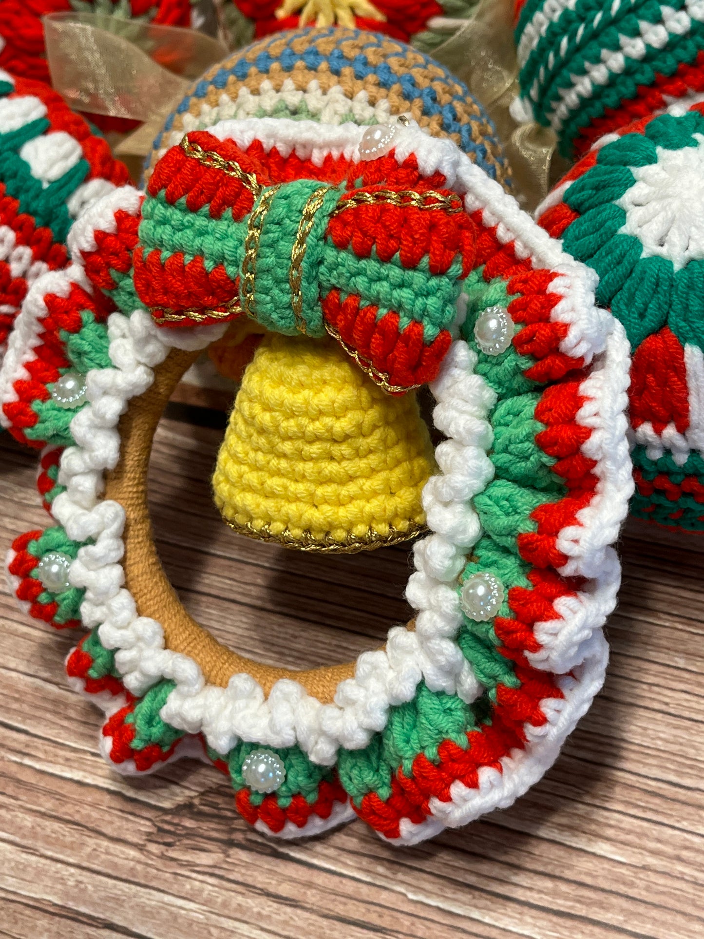 Christmas crochet hanger, Christmas crochet wreath, crochet Christmas Decorations, Christmas gifts