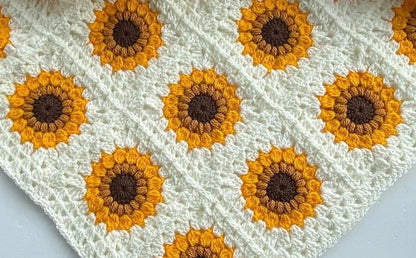 Sunflower Granny Square Crochet Pattern--Amigurumi crochet pattern for bag--crochet pattern for beginner