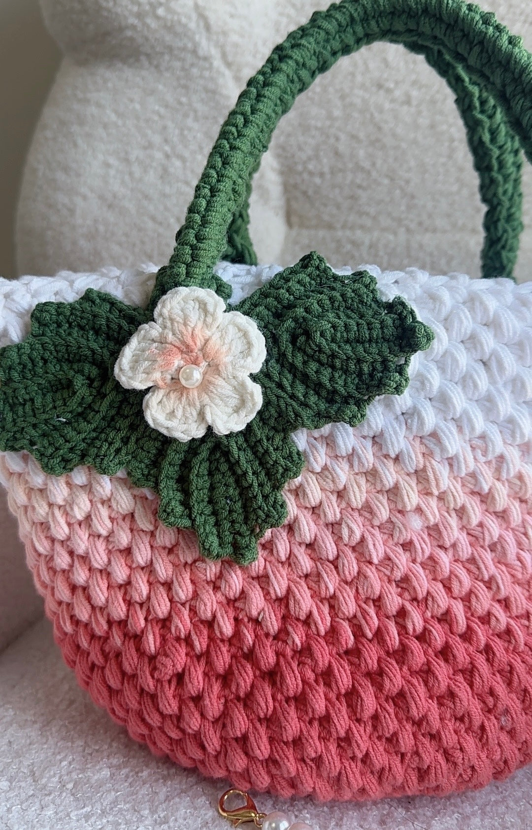 Handmade Strawberry Crochet Bag, Gradient Strawberry Crochet Bag, Strawberry Purse, Crochet Bag, Travel Bag, Summer Bag, Strawberry Shoulder Bag