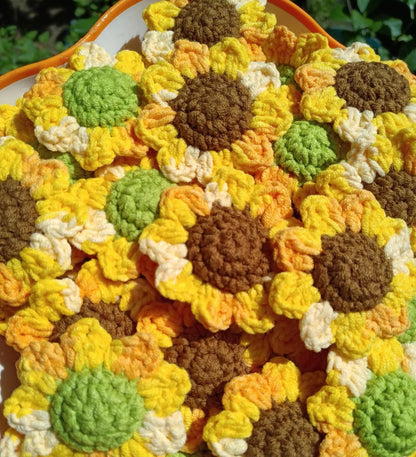 Crochet Mini Sunflower Hair Tie, Crochet Sunflower Hair Tie Pattern, floral hair band Pattern, messy bun hair tie Pattern, Crochet hair accessory, Crochet pattern and video tutorial