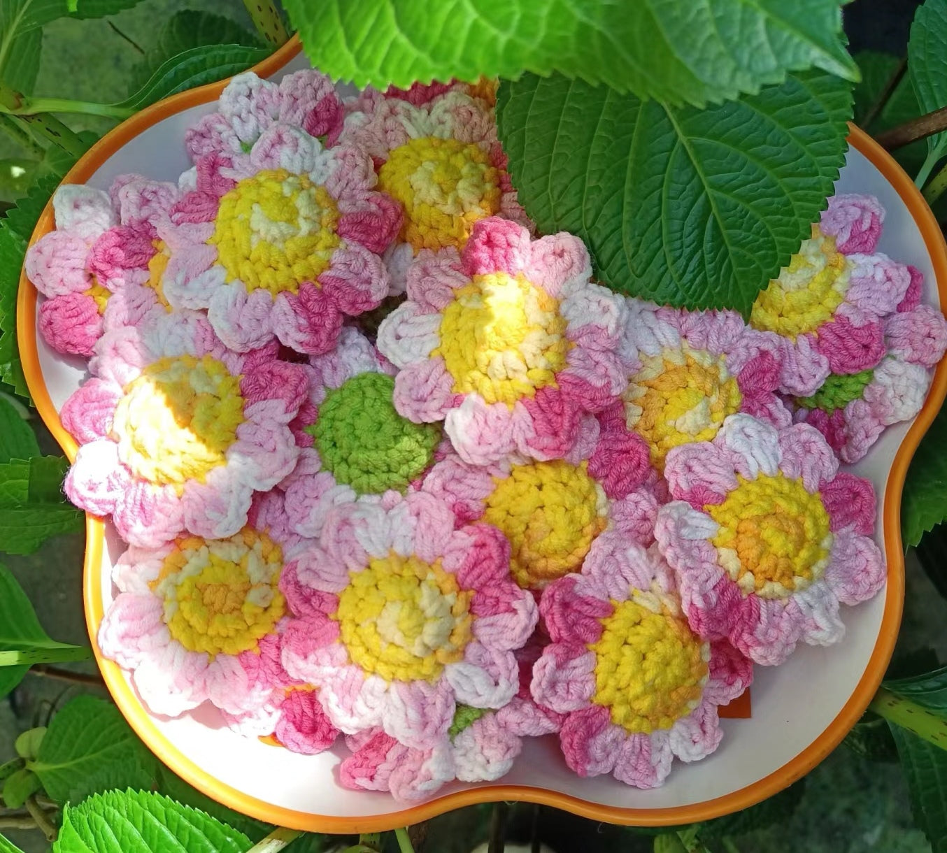 Crochet Mini Sunflower Hair Tie, Crochet Sunflower Hair Tie Pattern, floral hair band Pattern, messy bun hair tie Pattern, Crochet hair accessory, Crochet pattern and video tutorial