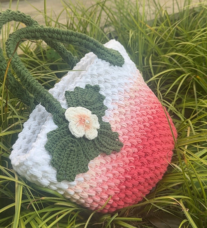 Handmade Strawberry Crochet Bag, Gradient Strawberry Crochet Bag, Strawberry Purse, Crochet Bag, Travel Bag, Summer Bag, Strawberry Shoulder Bag