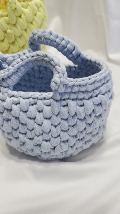 Crocheted small tote floral bag, handmade gift